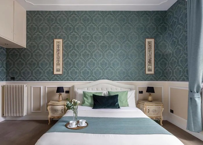 Renaissance Luxury Experience * Rome